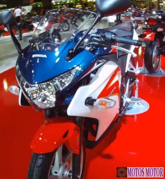 CBR 250R Branca HONDA CBR 250R 2012