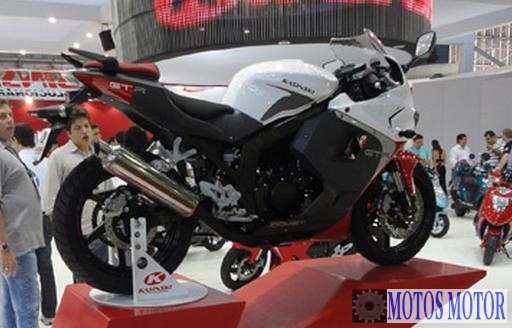 Comet GT 250R 2012 Branco/preto