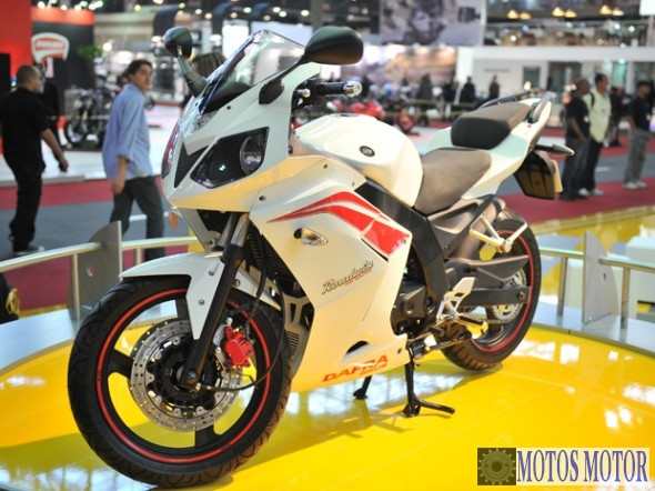 DAFRA ROADWIN 250R 2012 FRENTE
